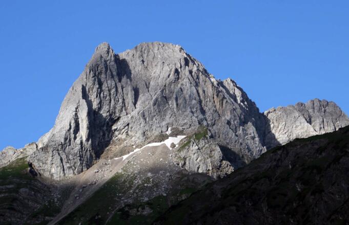 Lamsenspitze mit Nordostkante