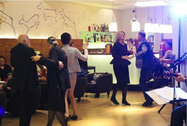 Die Bar - Villa Seilern