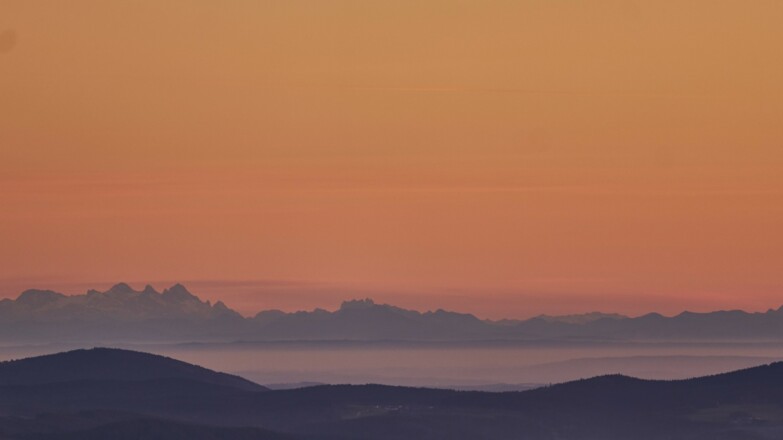 Sonnenuntergang Enzian und Heugstatt