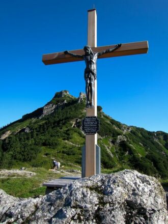 Kufstein_Stripsenjoch_Tavonarokreuz_Wilder Kaiser