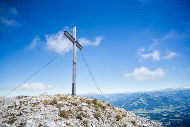 Scheffau_Tuxeck_Gipfelkreuz_Wilder Kaiser