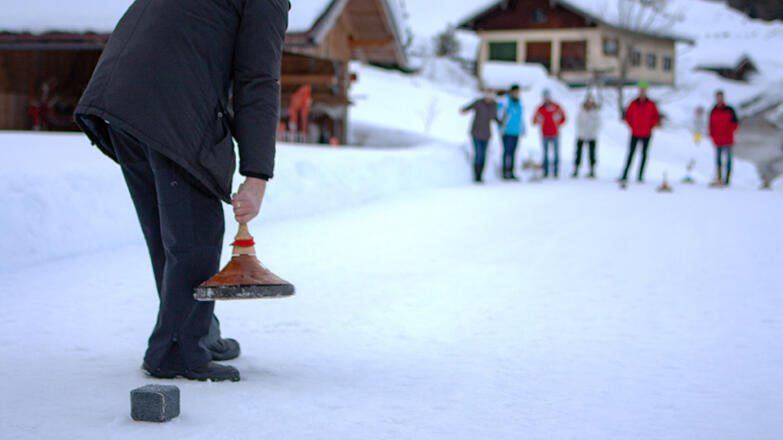 Eisstockschießen beim Hochserner