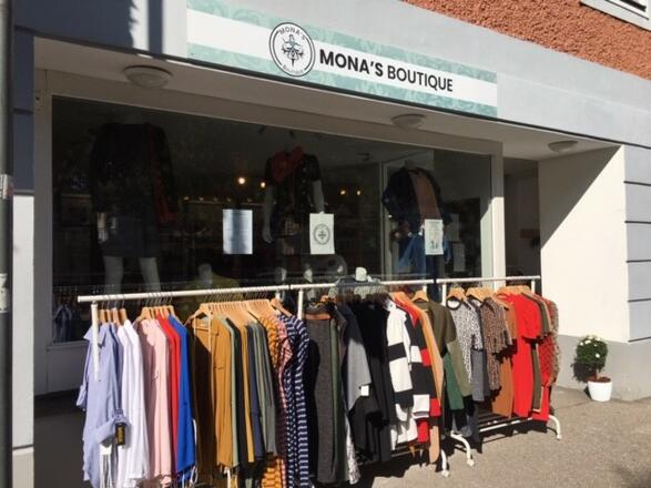 Mona's Boutique