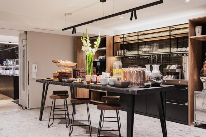 Ruhebereich TRAUNUFER / TRAUN SPA