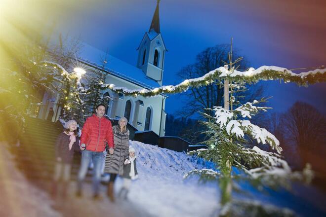 Am Weg zum nur 5 Minuten entfernten Adventmarkt