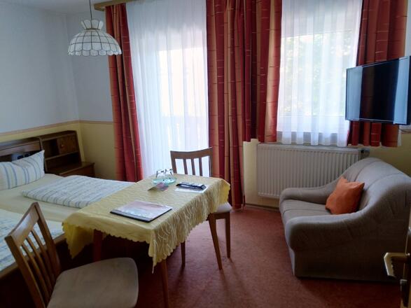 Doppelzimmer 326