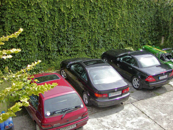 Abgeschlossener Parkplatz