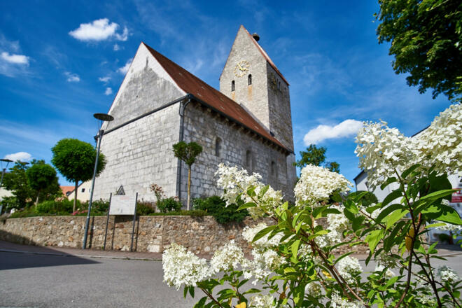 Romanische alte St. Andreas Kirche