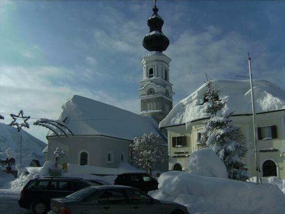 Faistenau, Kirche und Rathaus 2010