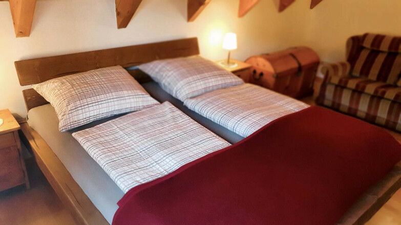 Schlafzimmer 2
