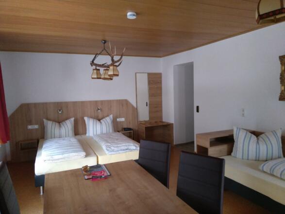 Doppelzimmer 215