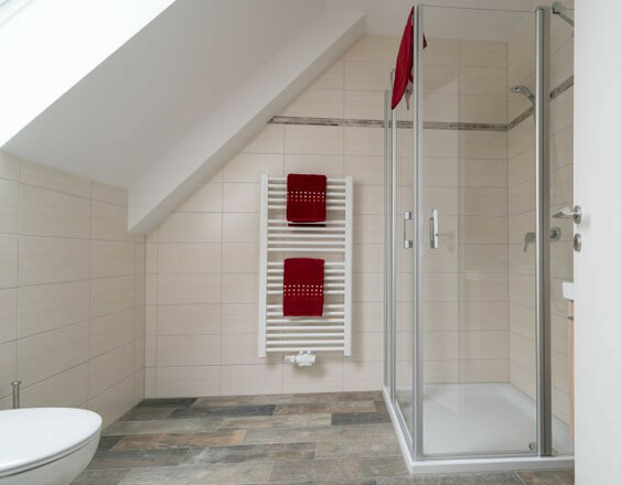 Anitas Altstadtpension Bad Dreibettzimmer