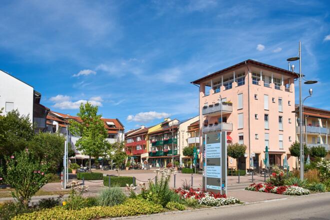 Blick auf die Fußgängerzone Bad Gögging