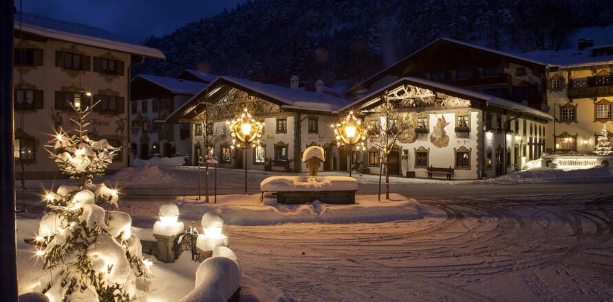 Dorpflatz in Wallgau im Winter