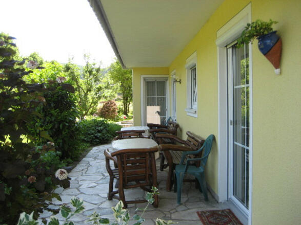 Terrasse im Erdgeschoss