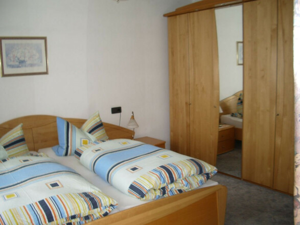 Ferienwohnung Holzapfel Bad Gögging Schlafzimmer