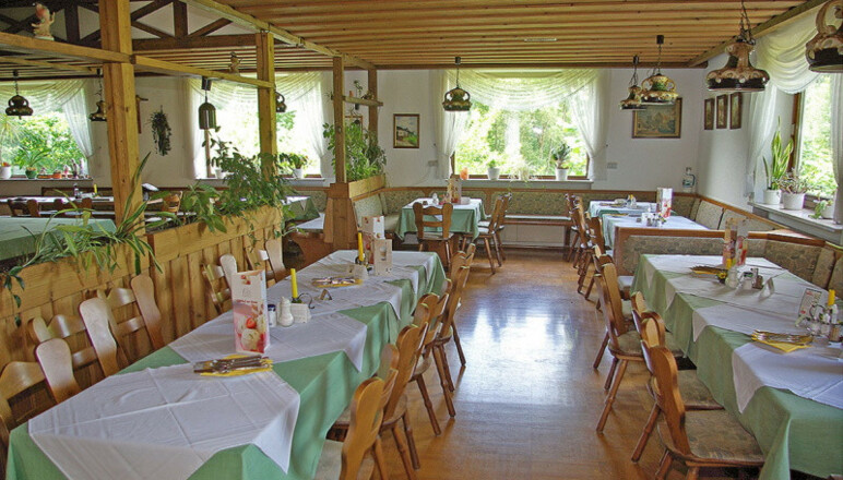 Hotel-Gasthof zur Krone (Riedenburg-Prunn)