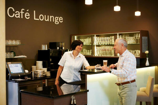 Kaffee- und Teekreationen sowie köstliche Kuchen sorgen für Genuss