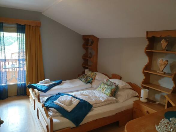 "Gregor" Schlafzimmer 2