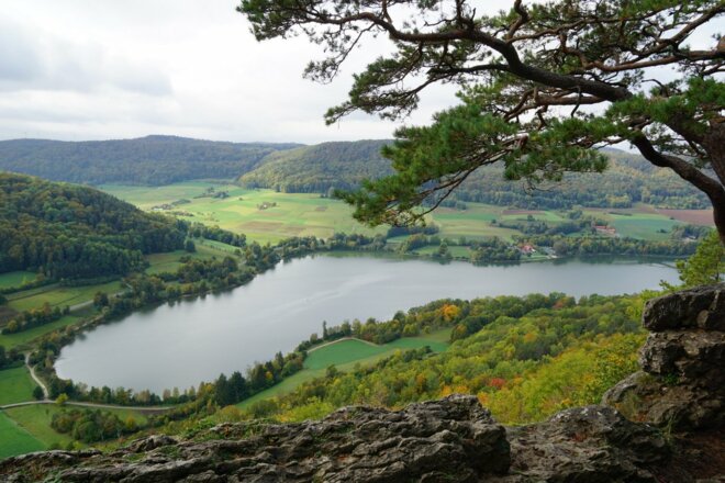 Happurger Stausee vom Hohlen Felsen