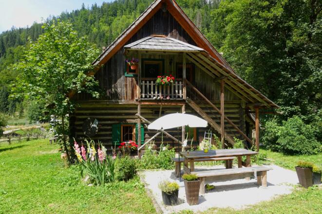 Südseite mit Gartenterrasse