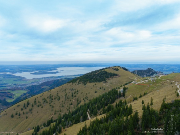 Blick auf Chiemsee und Steinling Alm