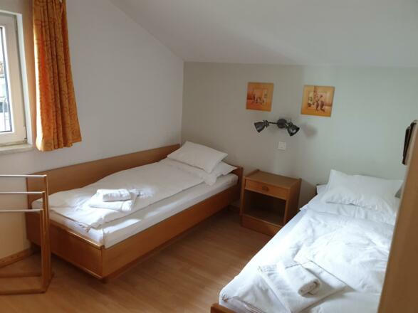 "Gregor Schlafzimmer 1