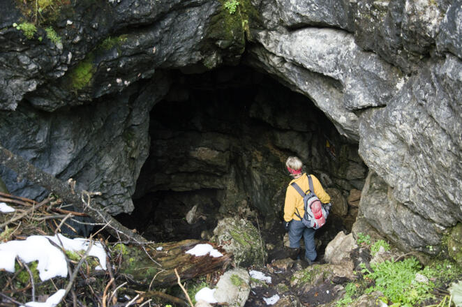 Höhleneingang am Laubenstein