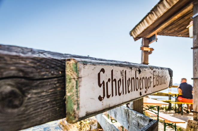 Die "Eishöhlen" Hütte: Toni Lenz Hütte