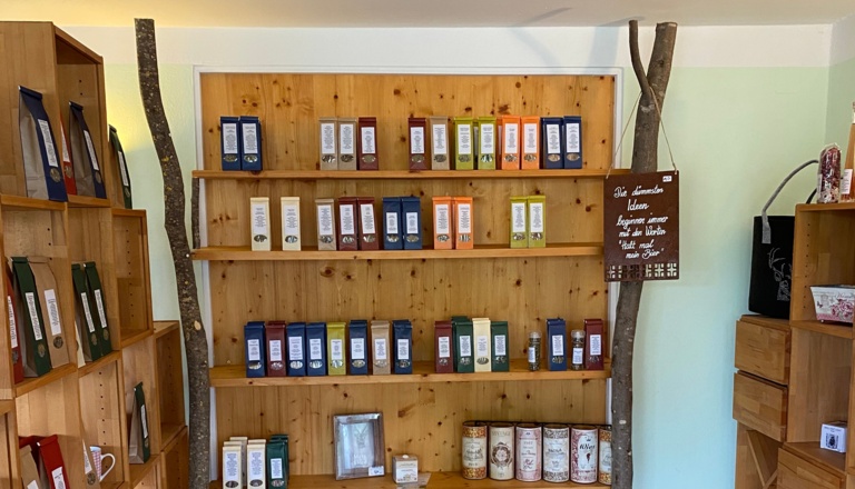 Im Bistro am Kräuteraprk sind auch Kräuterprodukte erhältlich