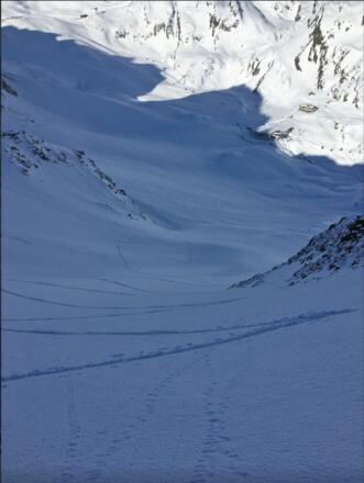Aufstieg von der Mittelstation der 3S Eisgratbahn