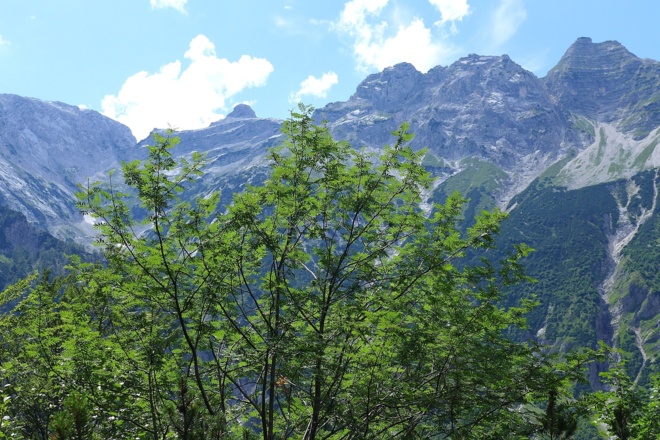 Blick zu den Hetzaukögeln