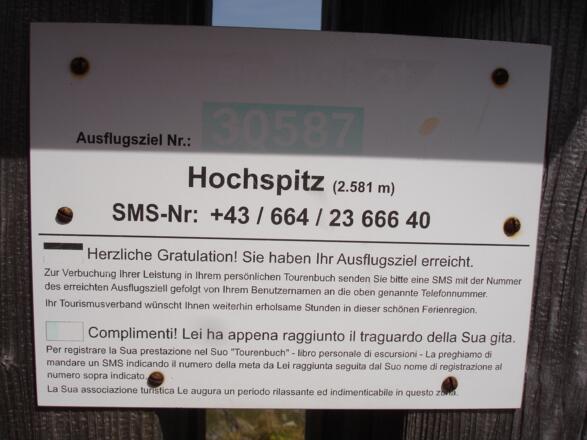Gipfel im Wegverlauf