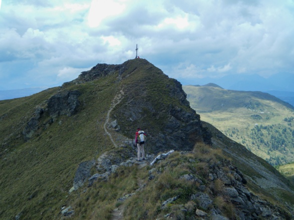 Kleinen Königstuhl 2254m mit Gipfelgrat. Z19