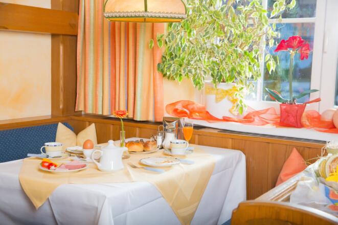 Frühstück Pension Maria Theresa