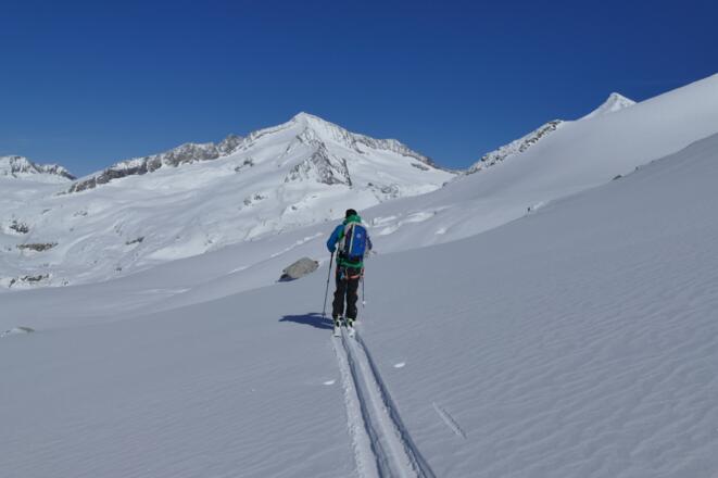Abfahrt am Obersulzbachkees mit Großvenediger