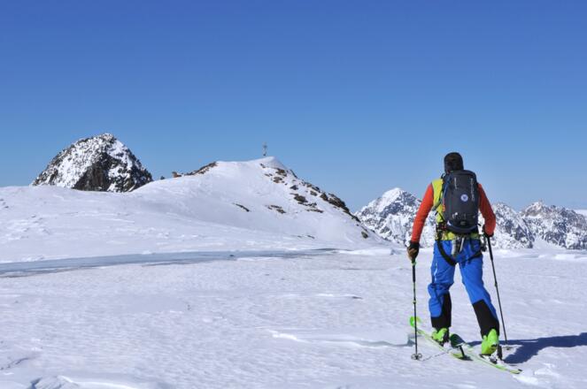 Sonklarspitze, Blick auf Zuckerhütl