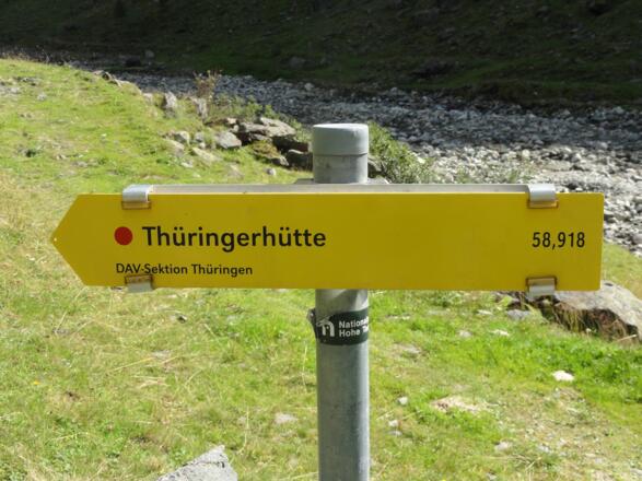 Wegweiser Thüringer Hütte