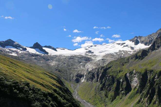 Blick zum Talschluß mit dem Gletscher