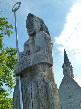 Hl. Rupert (2010) am Europasteg in  Laufen