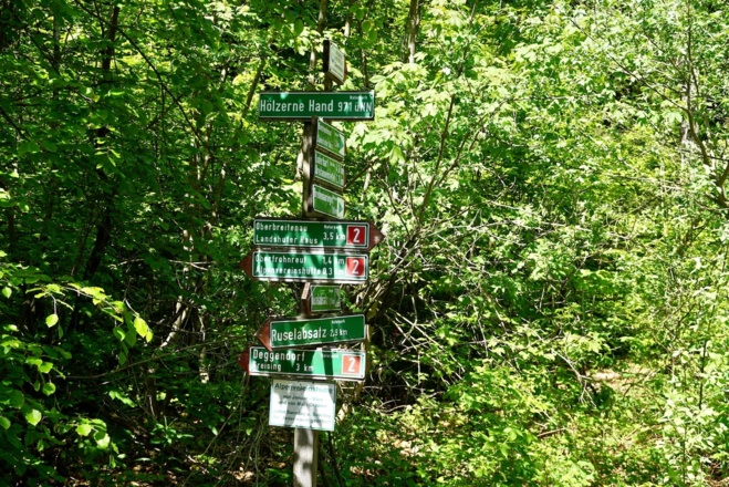 Wegknoten bei der "Hölzernen Hand"