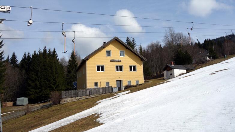 Gasslhuberheim um 950m (Piste 6) am Anstieg zum Hochficht