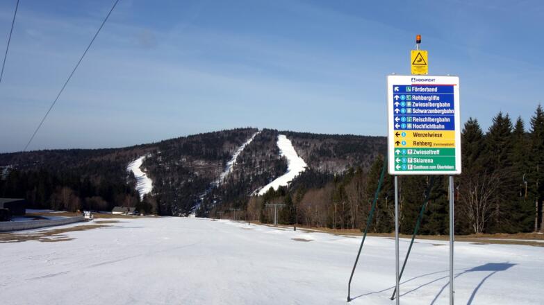 Abfahrt Piste 4, hier rechts Piste 6 zum Zwieselberg