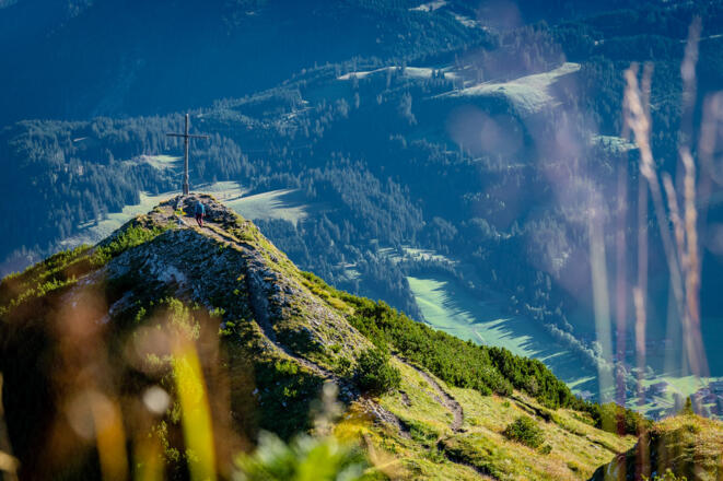 Die Kühgundspitze (DE) vom Kühgundkopf gesehen.