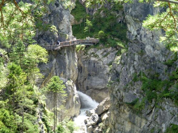 Blick zum Wasserschaupfad