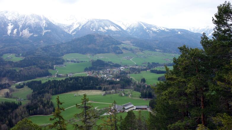 Blick ins Tal vom Spitzmäuerl
