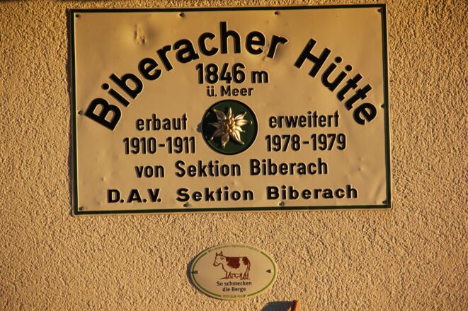 Türschild der Biberacher Hütte