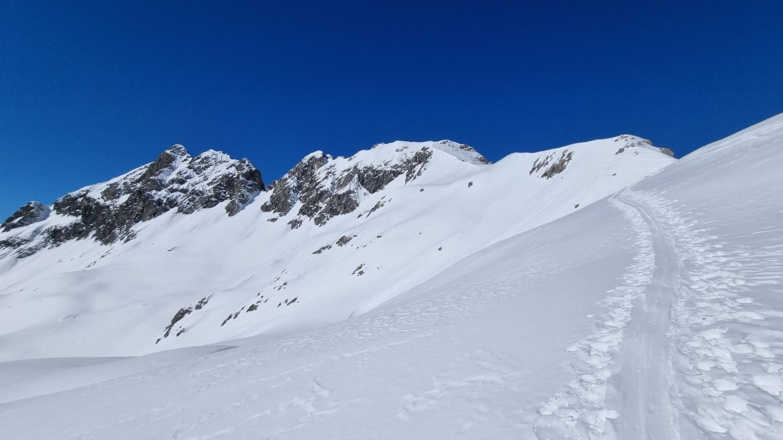 Steinschartenkopf (rechts) und Hohes Licht (links)
