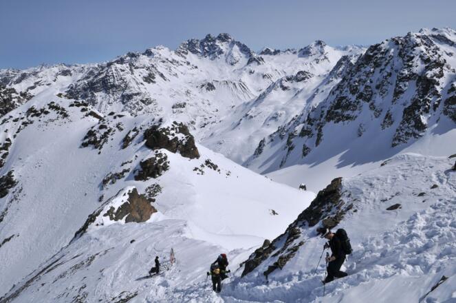 Haagspitze: Blick zum Skidepot, im Hintergrund die Fluchthörner