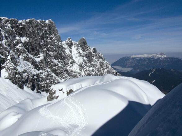 Gipfelblick zur benachbarten Schärtenspitze
